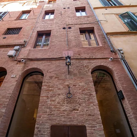 Torre Del Fuggisole Hotel 3*