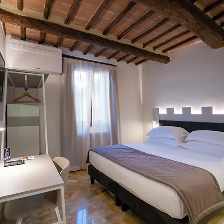 Torre Del Fuggisole Siena