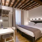 Torre Del Fuggisole 3* Siena