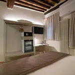 Torre Del Fuggisole 3* Siena
